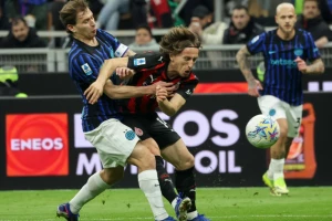 Titulu će verovatno uzeti, ali Kivuov Inter ne zna da igra velike mečeve - Milan slavio u derbiju "Madonine"